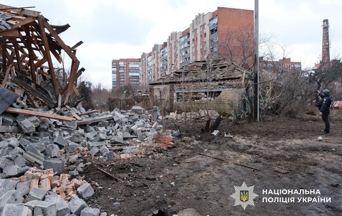 Новини України - Слов'янськ зазнав бомбового удару, є поранені