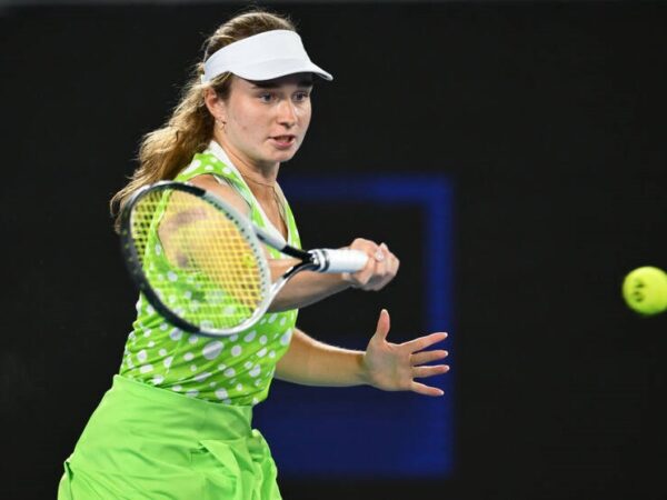 Новини спорту - Снігур залишає суперницю позаду та йде далі в AO-2026