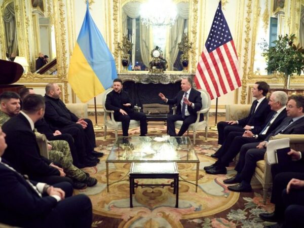 Новини України - У Франції обговорять ЗАЕС і території - Зеленський