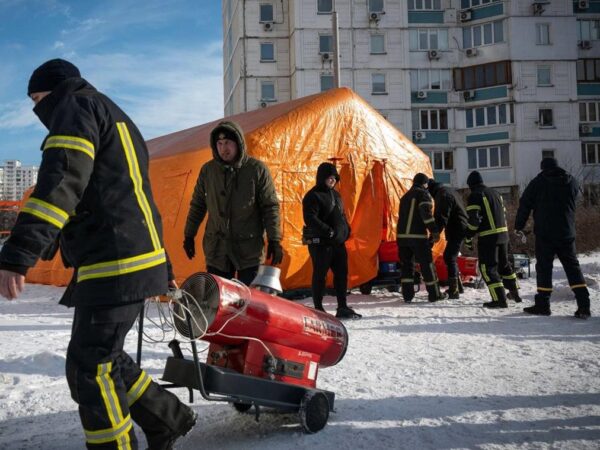 Новини Києва - У Києві сотні будинків четвертий день без тепла