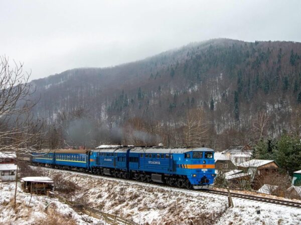 Новини України - Укрзалізниця повідомила про затримку понад 40 поїздів