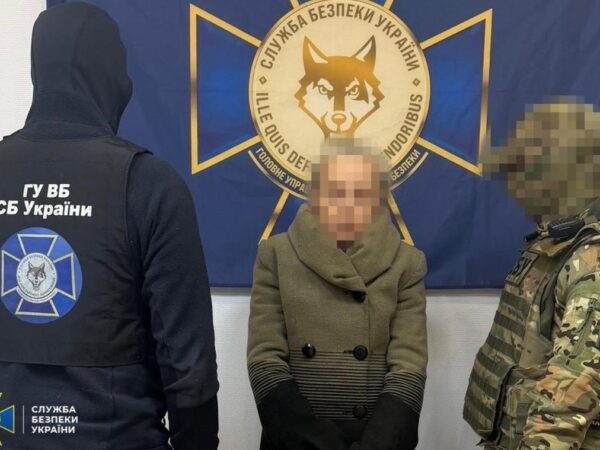 Новини України - В Одесі агентка ГРУ під виглядом вигулу собак коригувала удари росіян