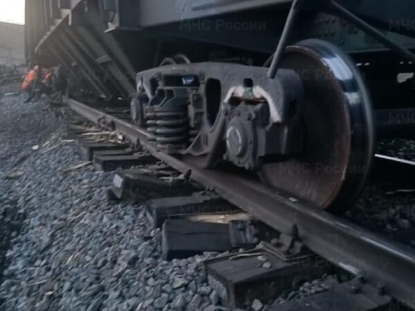 Новини світу - В Росії 35 вагонів зійшли з рейок