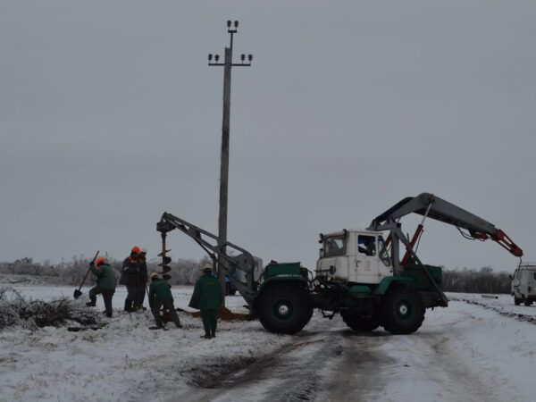 Новини України - В Україні відключення через обстріли і негоду