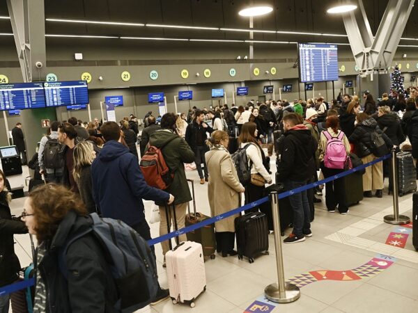 Новини світу - Збій радіочастот паралізував авіасполучення в Греції